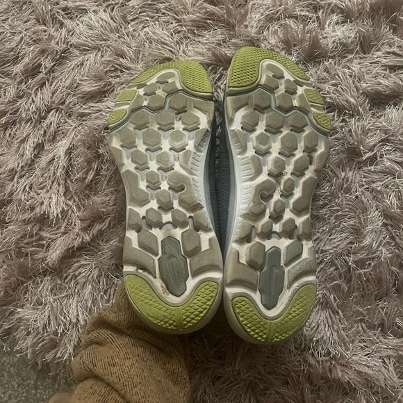 Nike women’s gym shoes size 9 - Picture 3 of 5